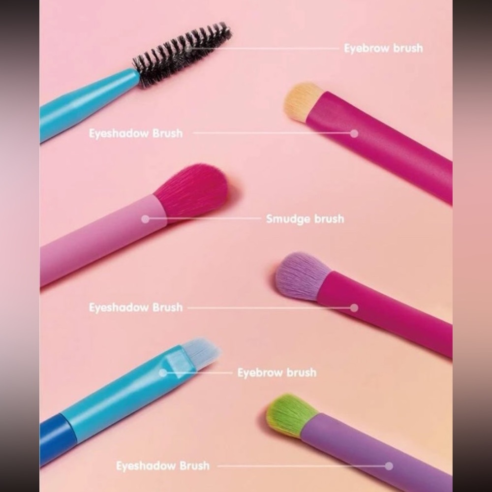 Care Bears Makeup Brush Set - Picture 5 of 5
